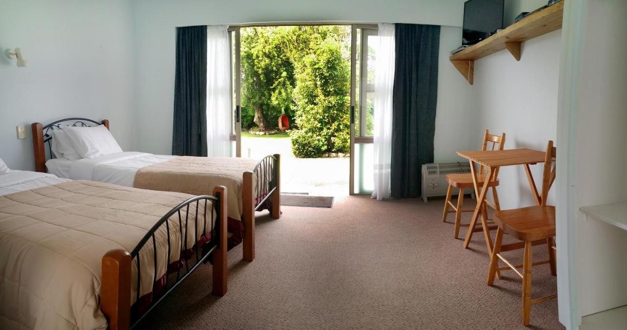 Apartments On Abel Takaka Extérieur photo